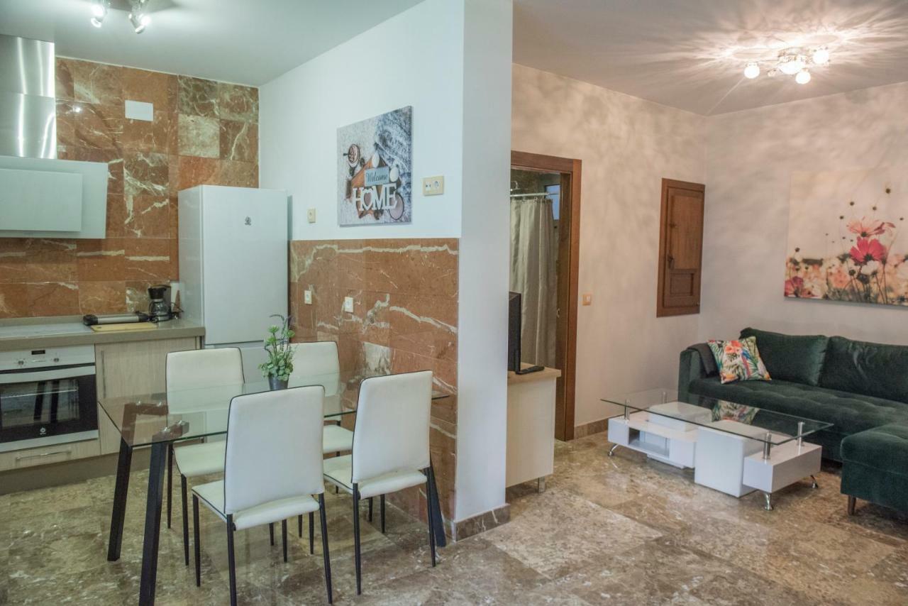 Apartamentos Luxury Puente de Triana Sevilha Exterior foto