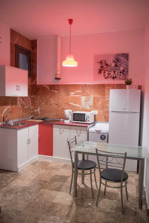 Apartamentos Luxury Puente de Triana Sevilha Exterior foto